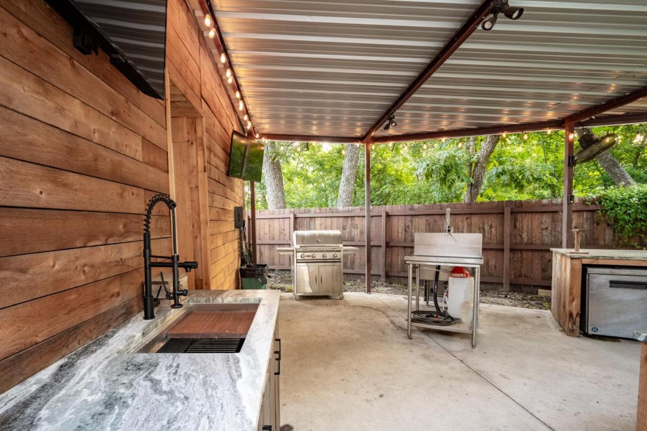 Ol Sarge Retreat Outdoor Amenities Cozy Charm Villa Bryan Exterior photo