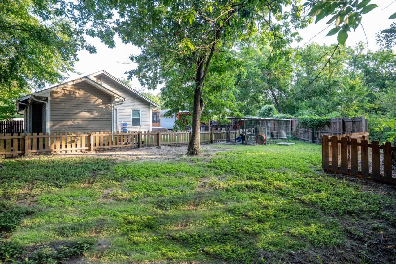 Ol Sarge Retreat Outdoor Amenities Cozy Charm Villa Bryan Exterior photo
